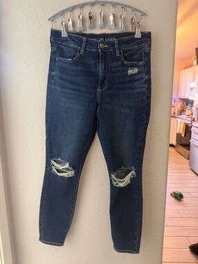 American Eagle Outfitters Dark Wash Ripped Skinny Jeans